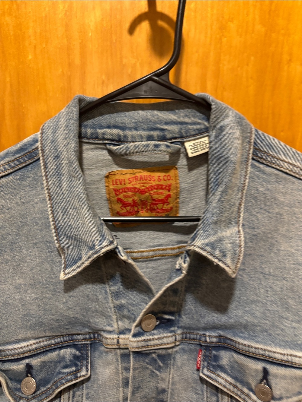 Levi's Light Blue Denim Trucker Jacket - Picture 3 of 11